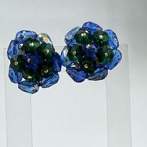 Signed Vendome Aurora Borealis Blue
Rhinestone Flower Clip Screw Earring
Vintage